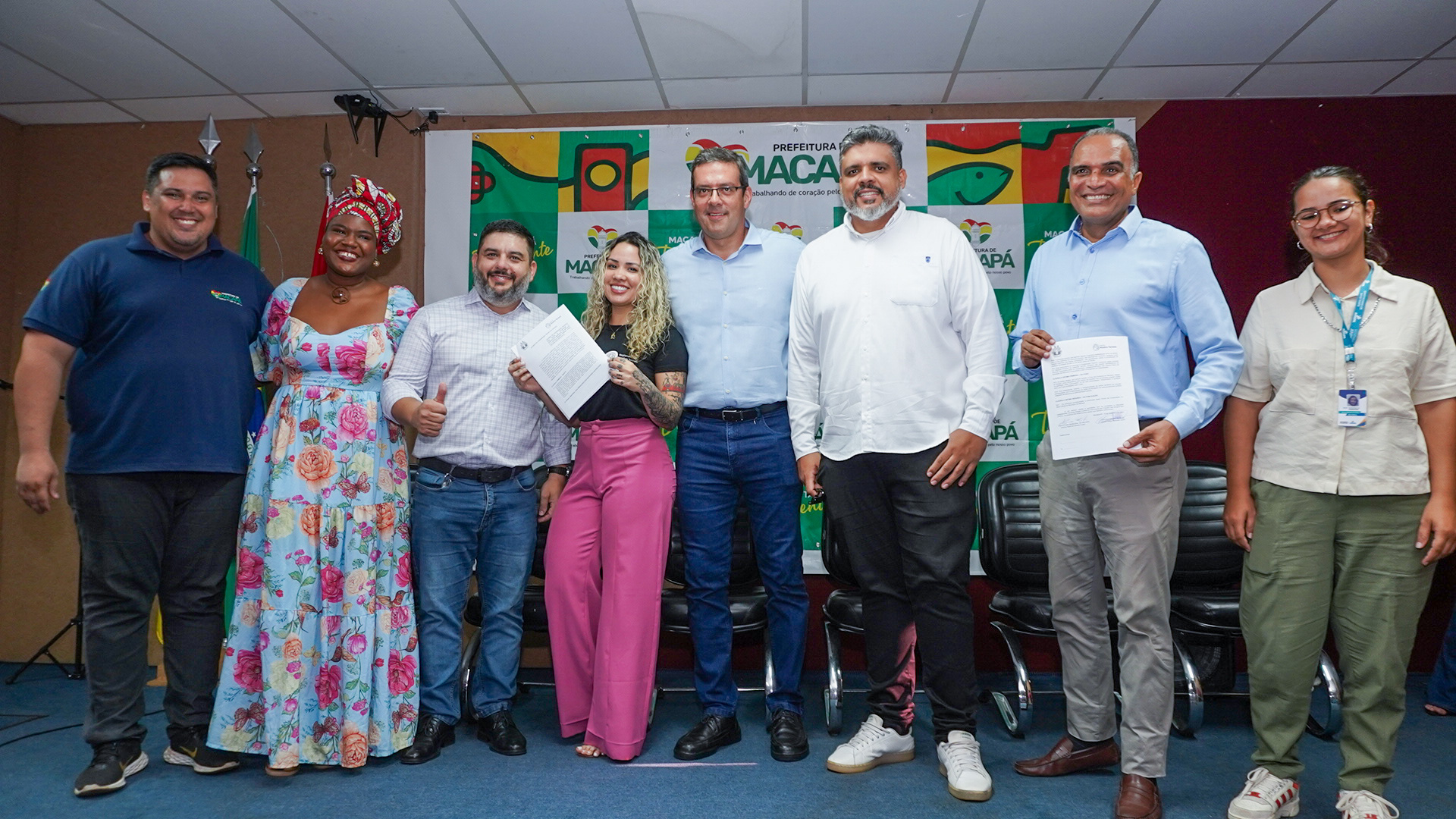 Dr. Furlan assina decreto que promove a 4ª Conferência Municipal de Juventude – Prefeitura Municipal de Macapá