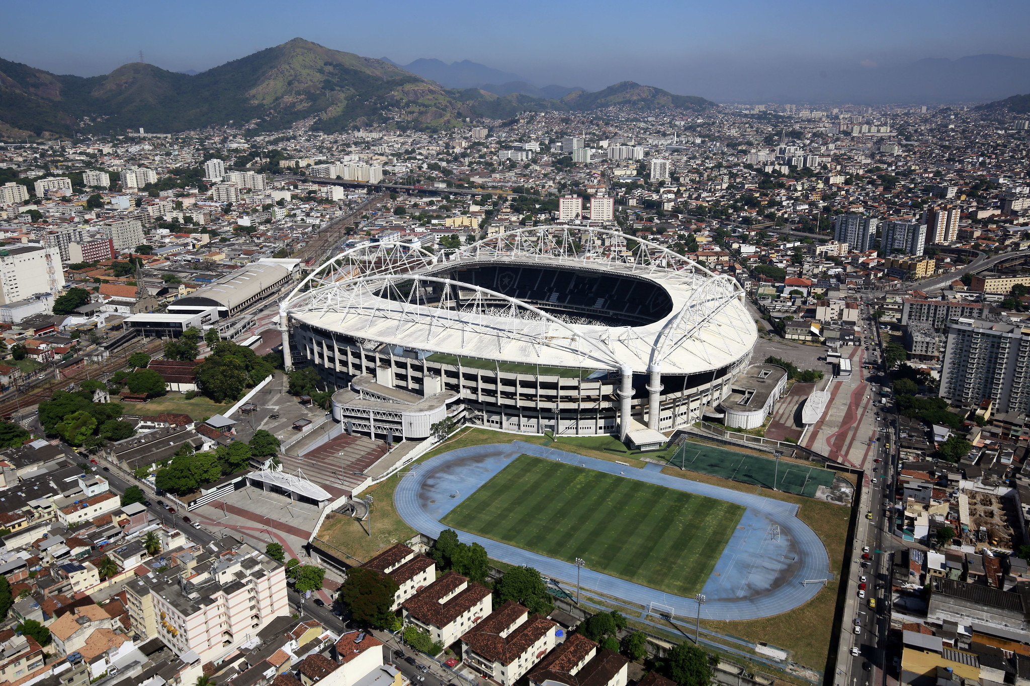 Entorno do Estádio Nilton Santos terá interdições para jogo do Botafogo - Prefeitura da Cidade do Rio de Janeiro