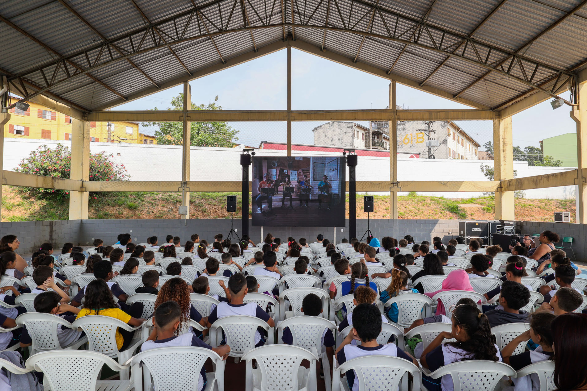 Vida e obra de Villa-Lobos são tema de concerto lúdico para crianças nas escolas