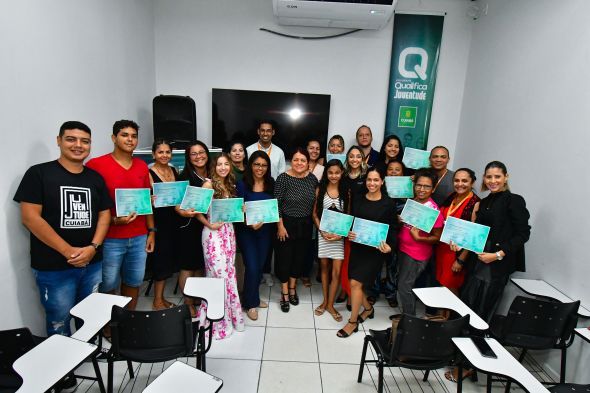 Prefeitura de Cuiab | Prefeitura de Cuiab entrega 236 certificados do Qualifica Juventude em 2023