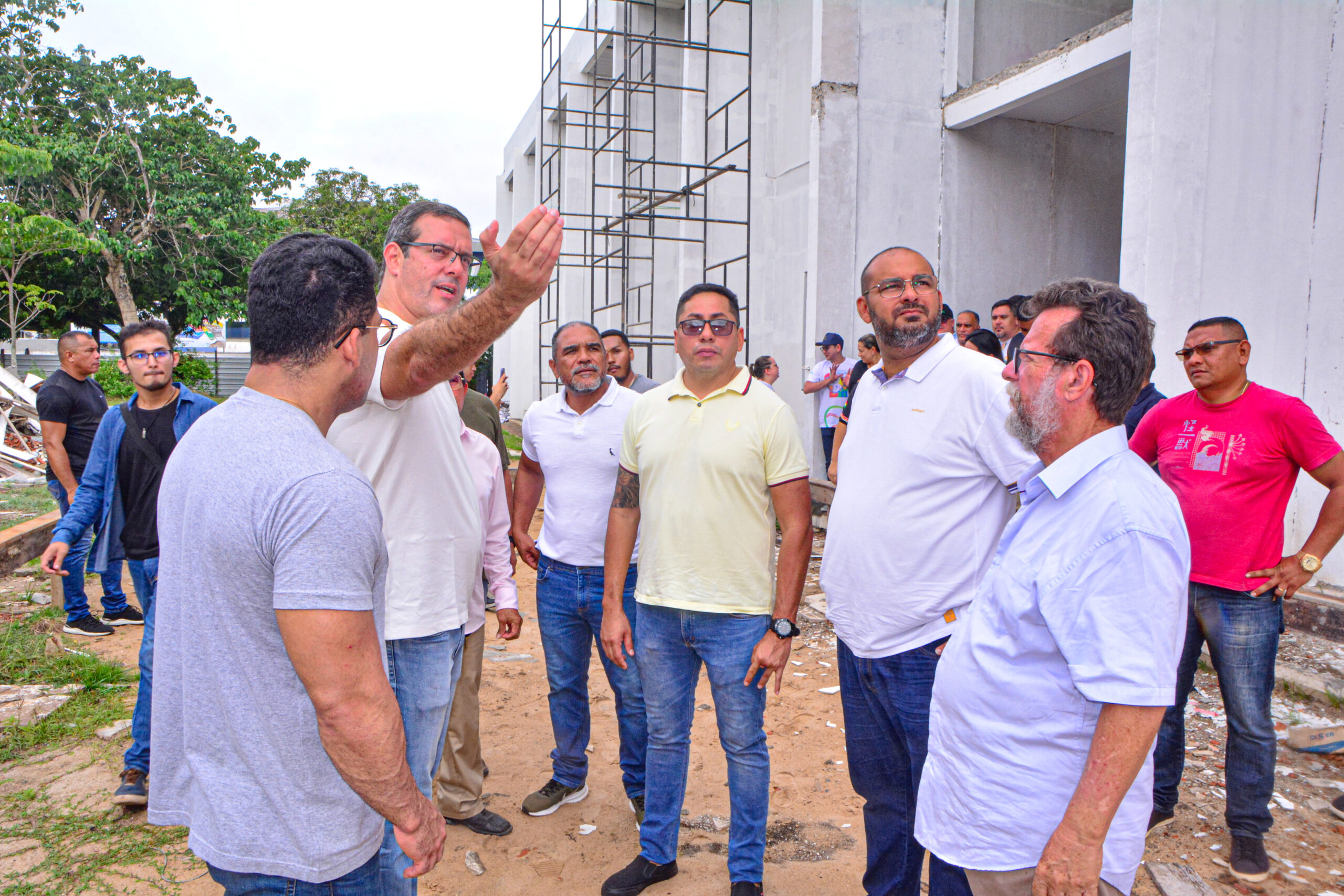 Comitiva Municipal inspeciona obras públicas – Prefeitura Municipal de Macapá