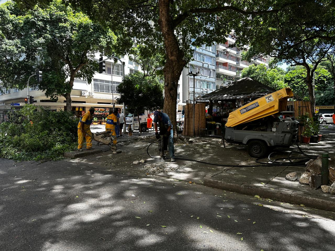Subprefeitura da Zona Sul leva a operação Corredores de Excelência à Praça Inhangá, em Copacabana - Prefeitura da Cidade do Rio de Janeiro