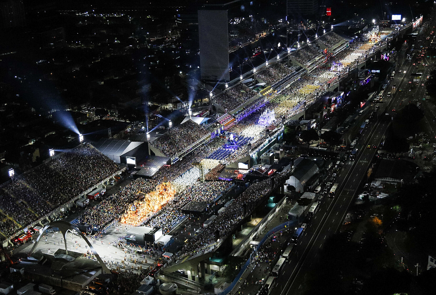 Carnaval: CET-Rio apresenta esquema de trânsito para Desfile das Campeãs no Sambódromo - Prefeitura da Cidade do Rio de Janeiro